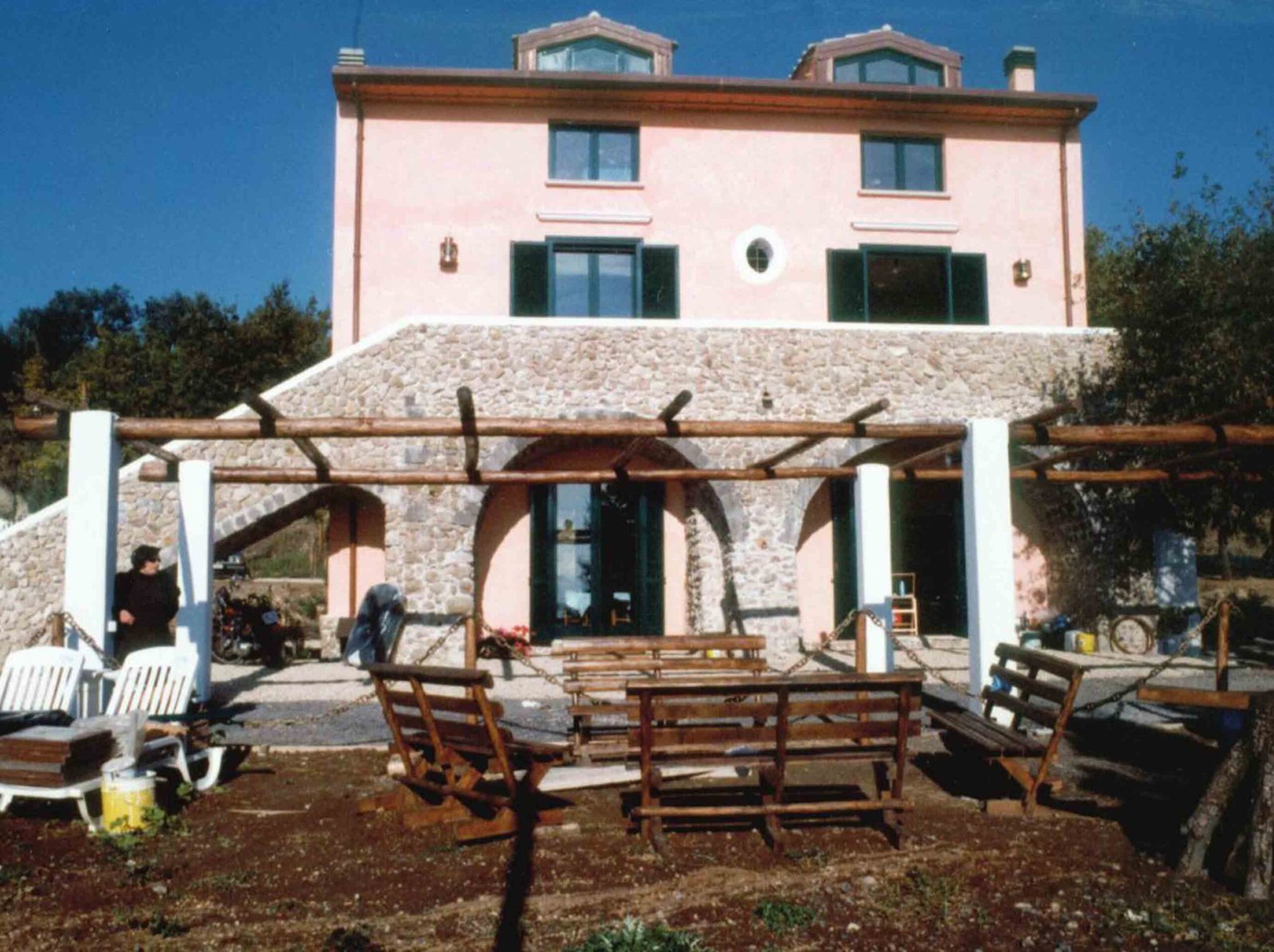 Casale rurale alla loc. “Paradisiello” di Pastena -­ arredamento e direzione artistica